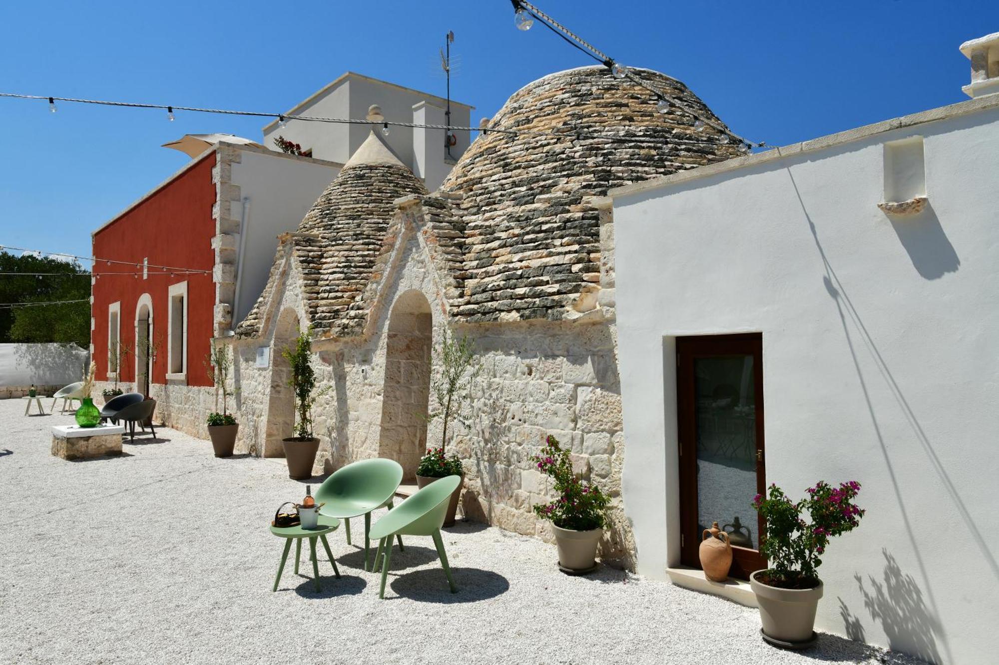 Antonelli Lamarossa Trulli & Suites المظهر الخارجي الصورة