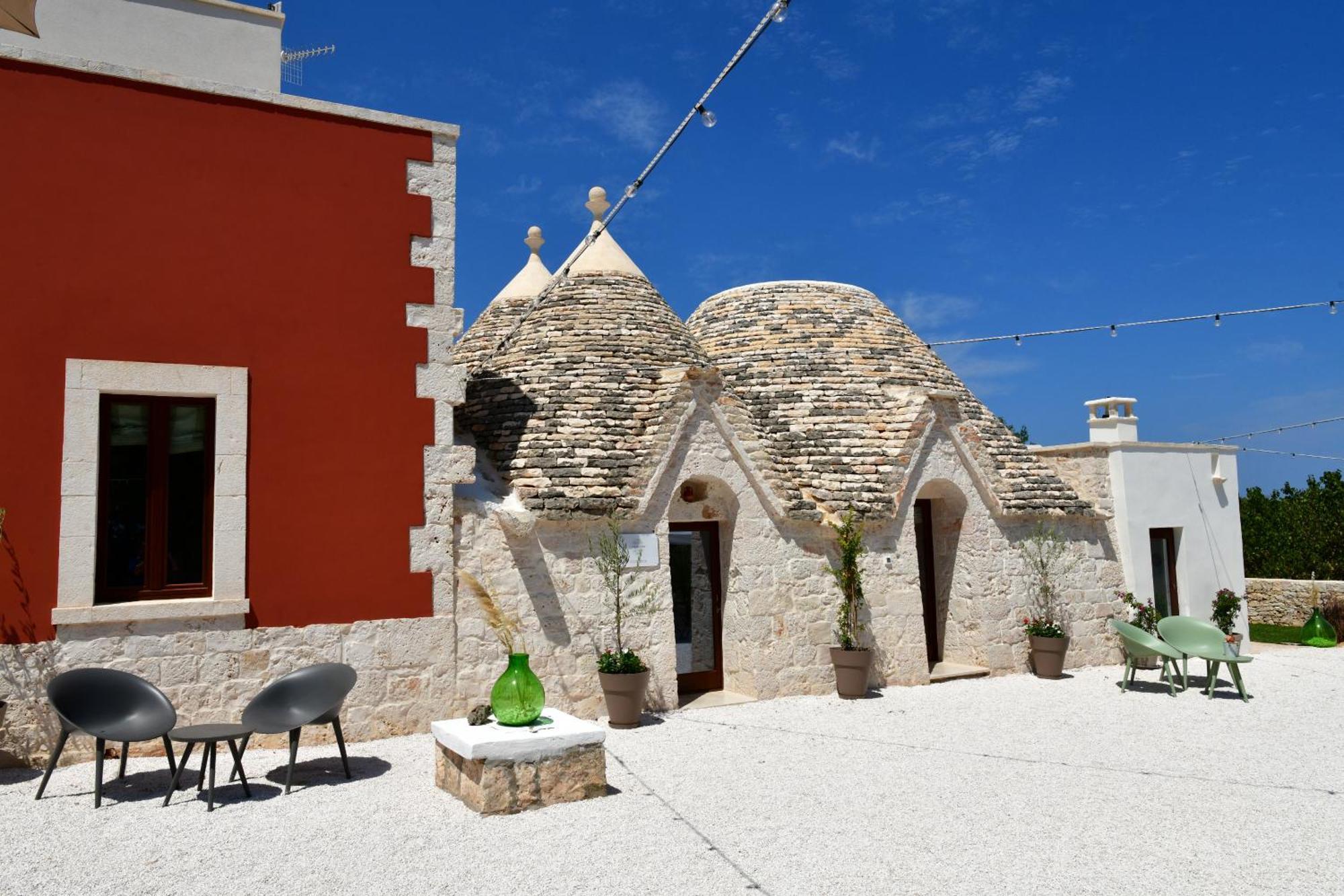 Antonelli Lamarossa Trulli & Suites المظهر الخارجي الصورة