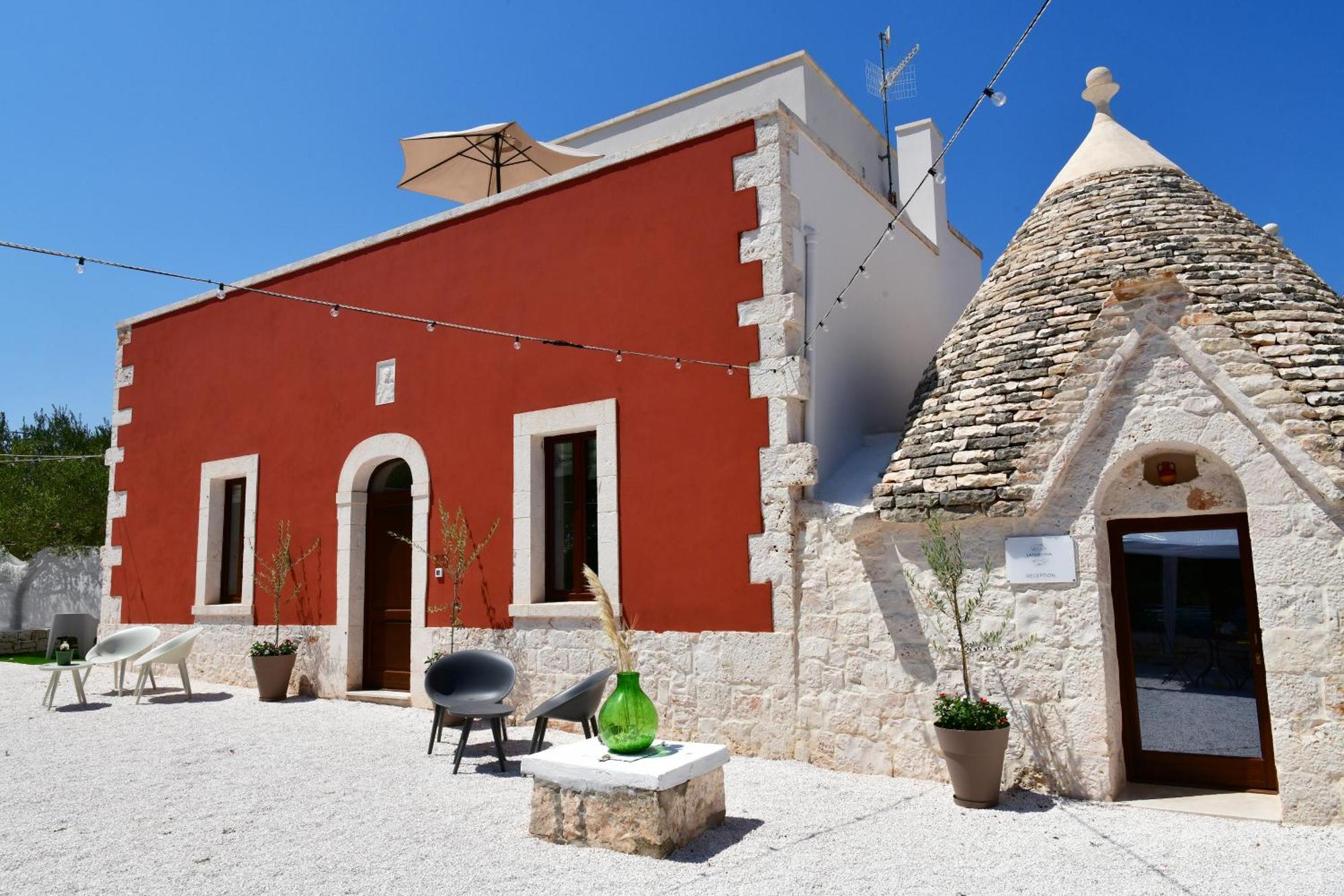 Antonelli Lamarossa Trulli & Suites المظهر الخارجي الصورة
